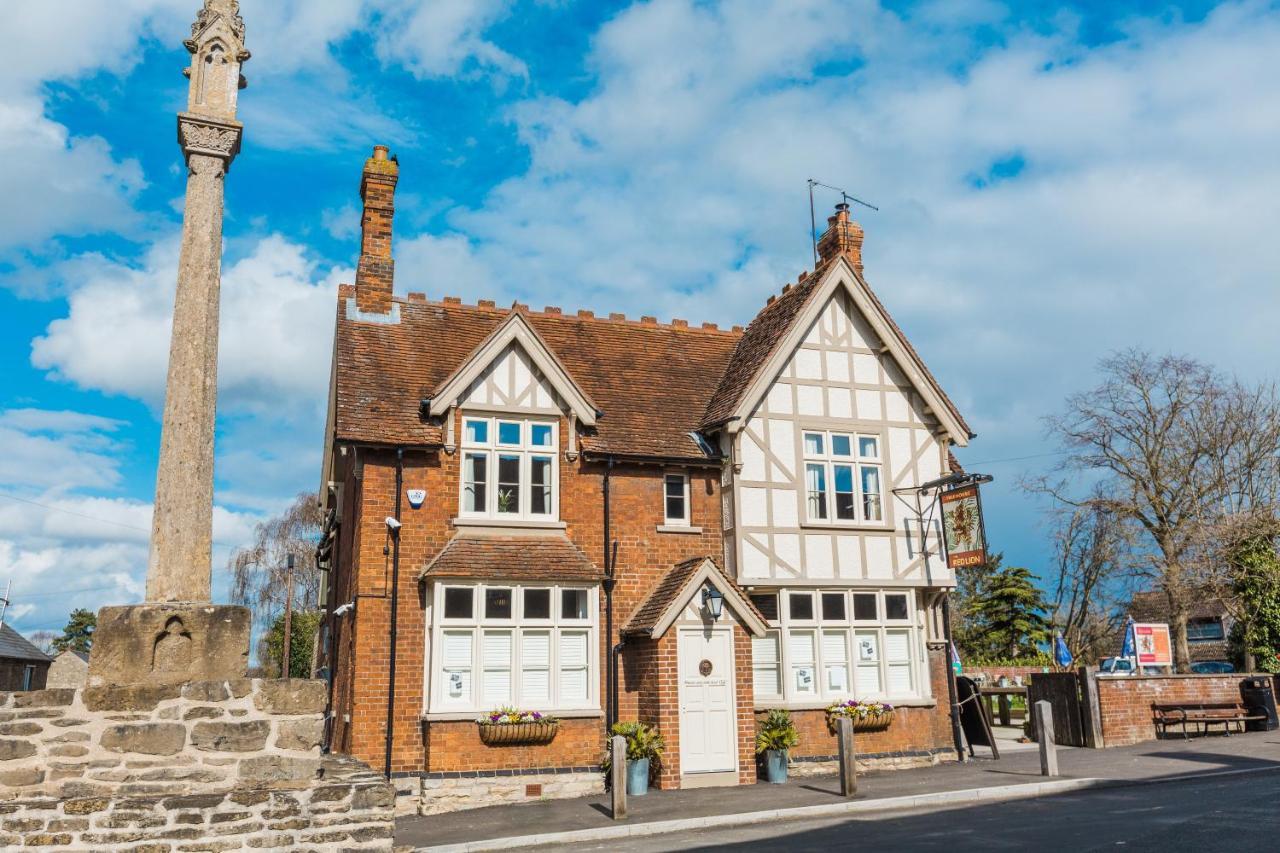 The Red Lion Stevington Hotel Kültér fotó
